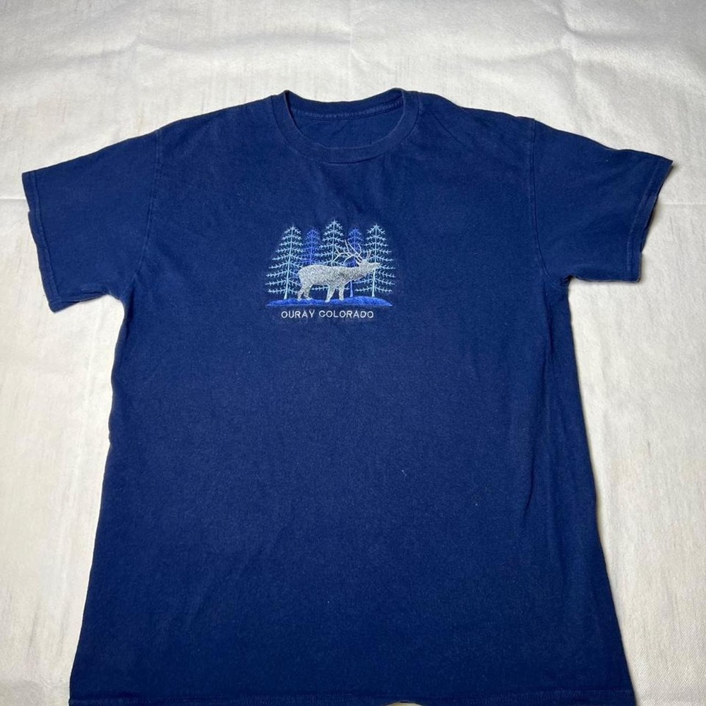 Navy blue Ouray Colorado tee with white deer graphic and trees - Picture 1 of 7